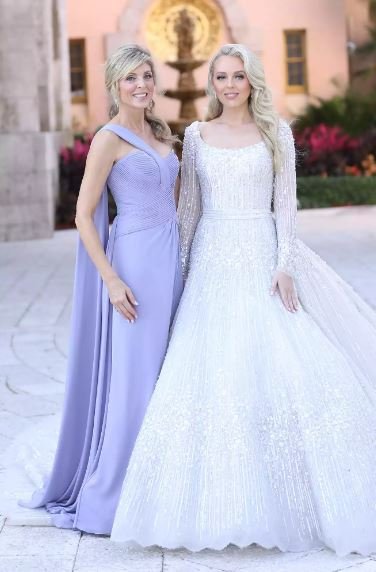 صور من زفاف تيفاني ترامب واللبناني مايكل بولس