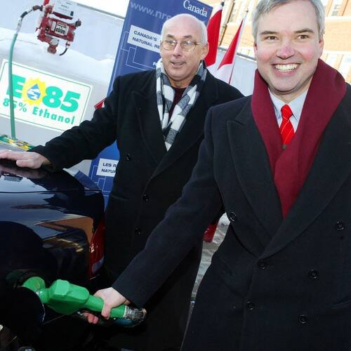 L'ancien ministre fédéral John Efford est décédé | JDM