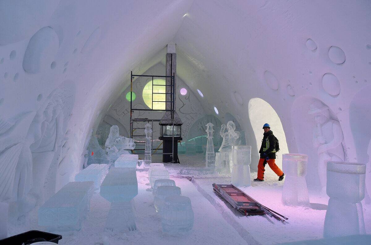 Hôtel de Glace: un dévoilement gâché par Omicron | JDQ