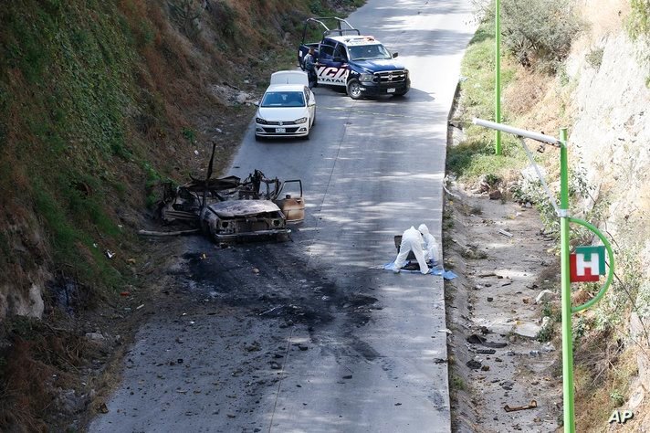 العصابة فجرت السيارات لإلهاء قوات الشرطة والجيش عنها