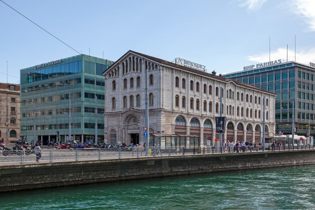 البنوك السويسرية iStock